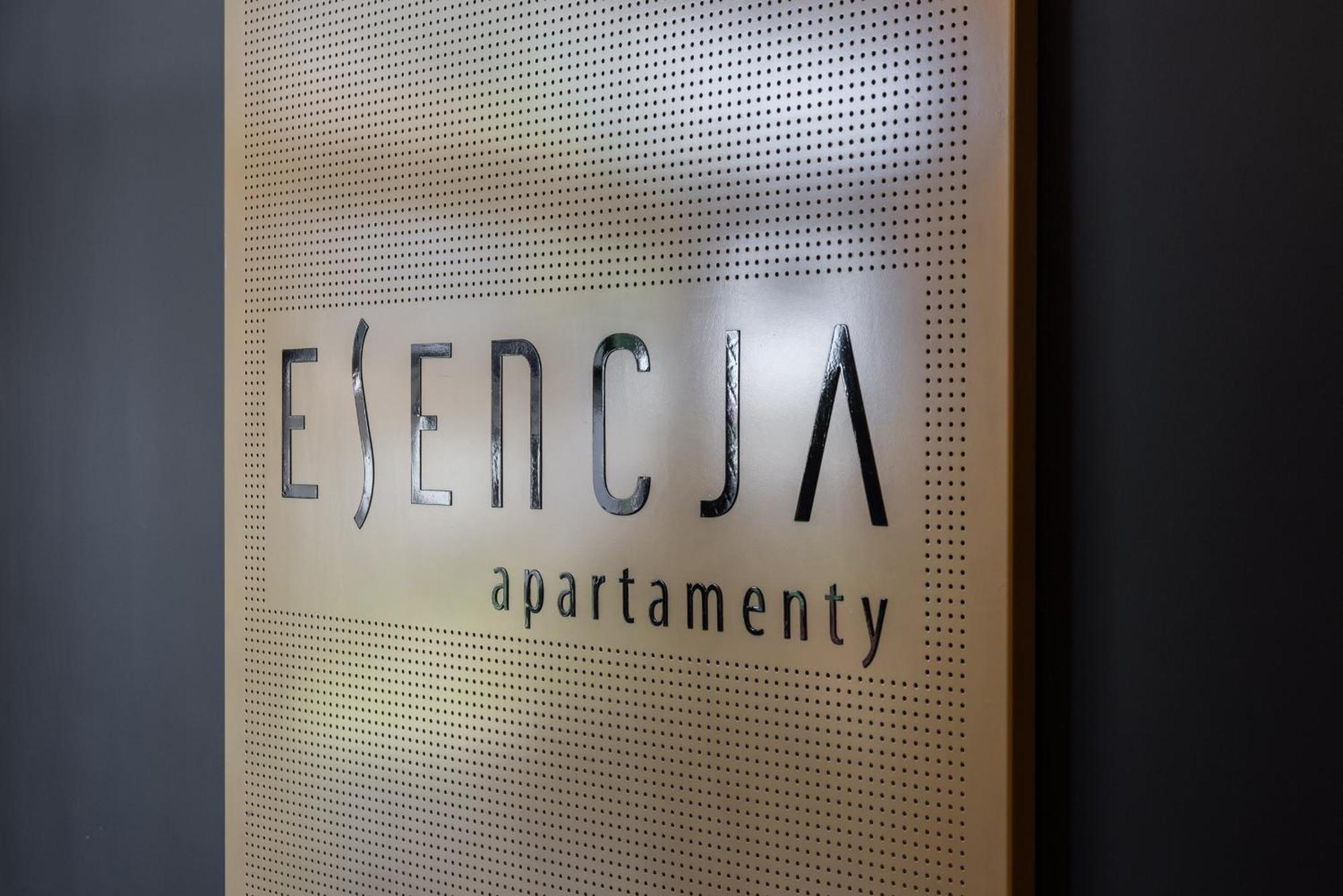 Stylish & Comfy Garbary Apartments With Parking By Noclegi Renters Познан Екстериор снимка