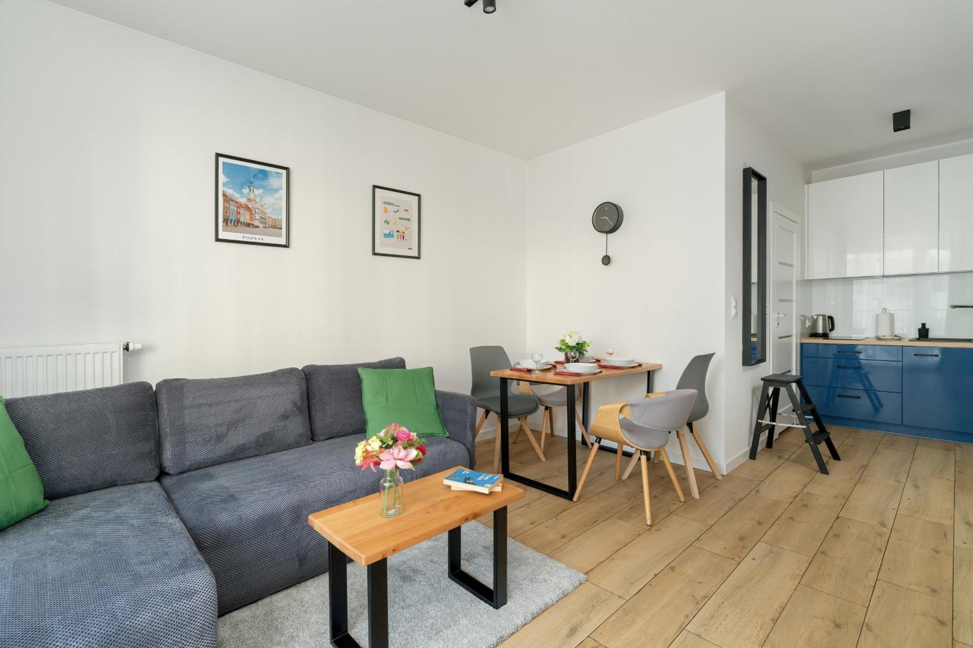 Stylish & Comfy Garbary Apartments With Parking By Noclegi Renters Познан Екстериор снимка