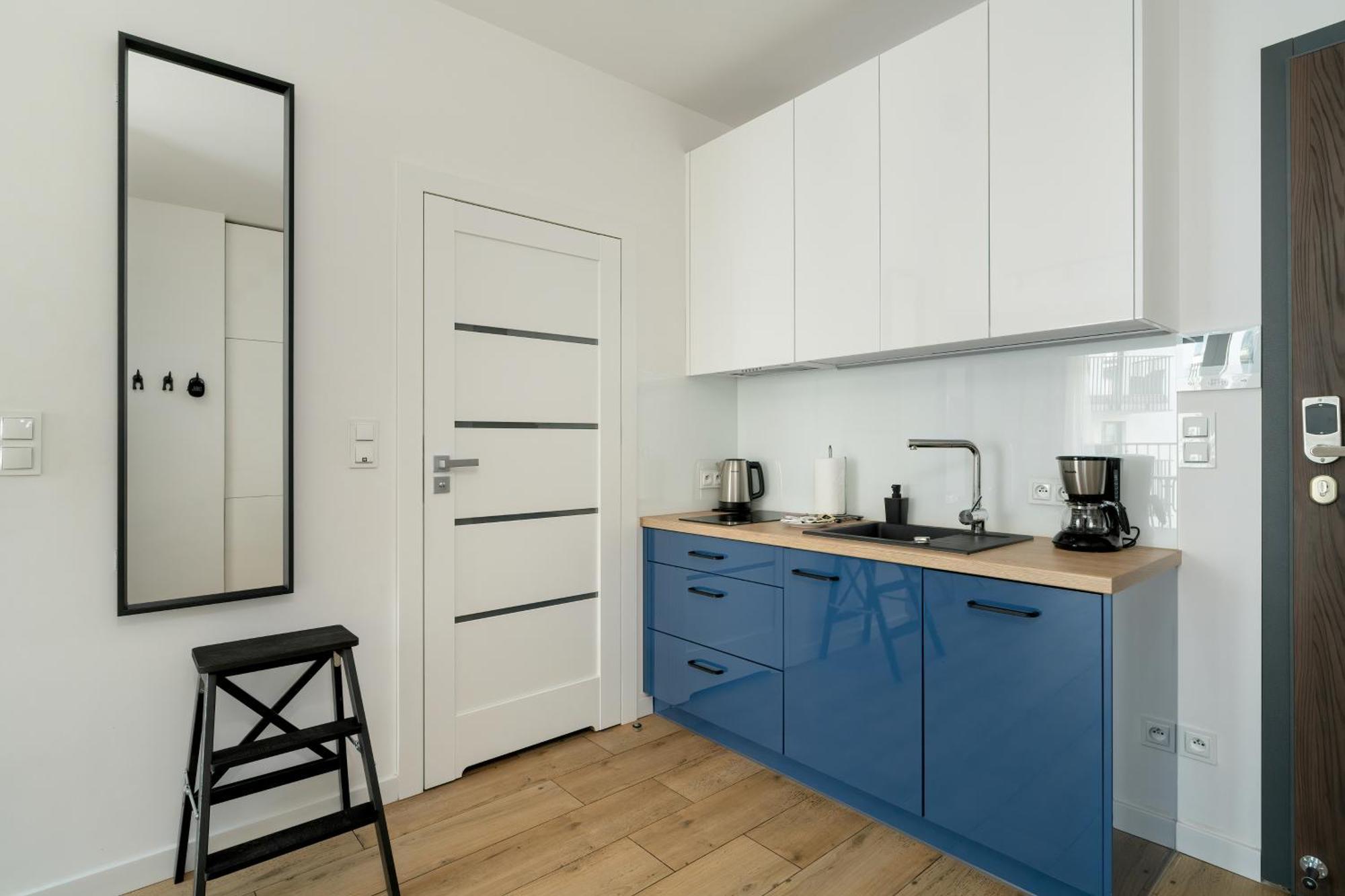 Stylish & Comfy Garbary Apartments With Parking By Noclegi Renters Познан Екстериор снимка